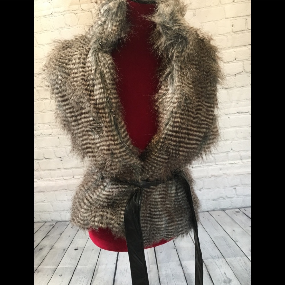 Gianfranco Rossi Faux-Fir Vest - large